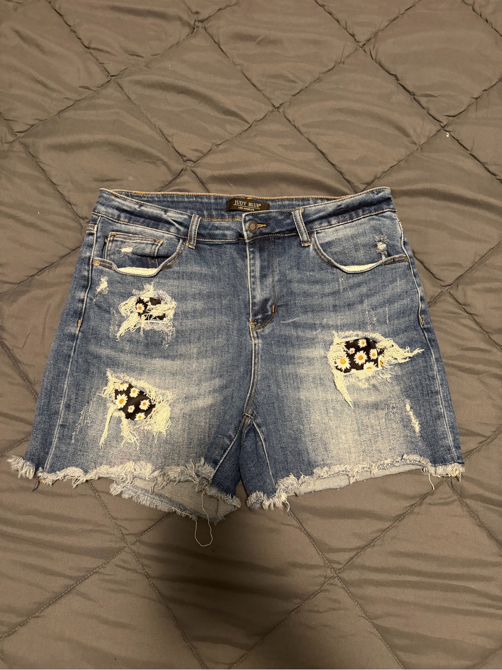 Judy Blue Mid-Rise Distressed Denim Shorts with Daisy Patch - Medium Blue